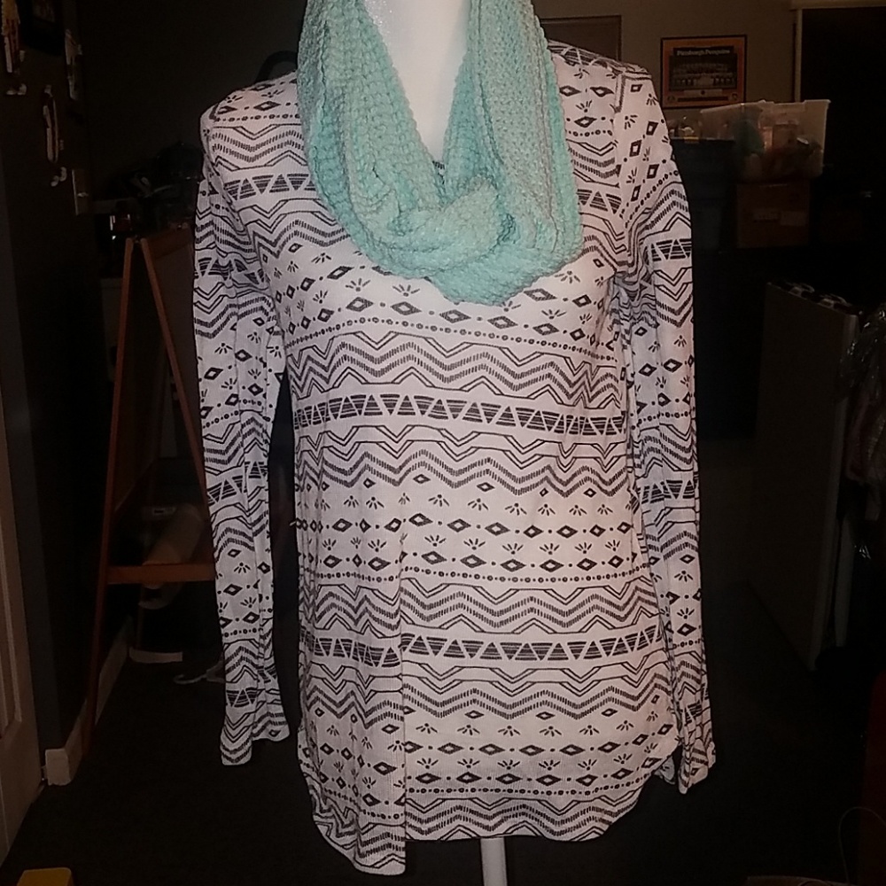 Mudd long sleeve shirt and scarf